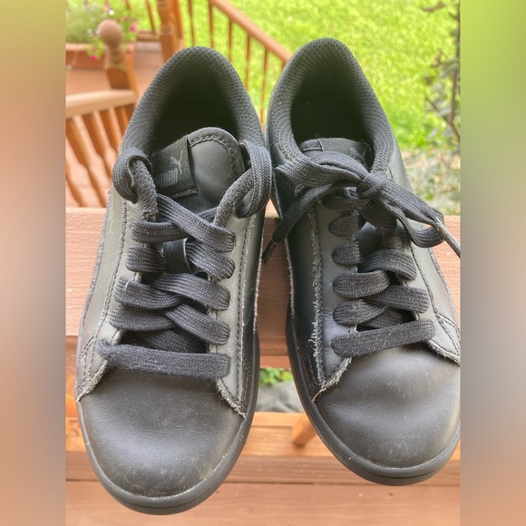 Puma Boys Leather Smash V2 Sneakers US Sz. 13C - Picture 2 of 10